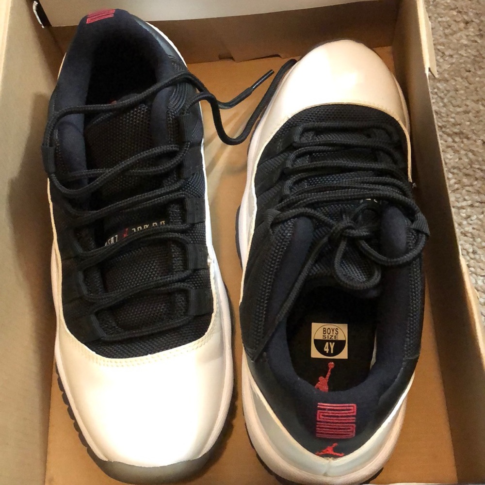 Brand new air Jordan 11